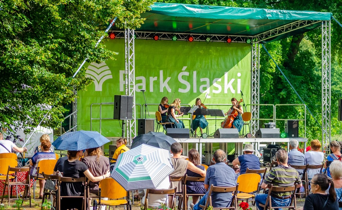 Park Śląski szuka wokalnych talentów! Specjalny konkurs już 22 sierpnia na scenie Rosarium