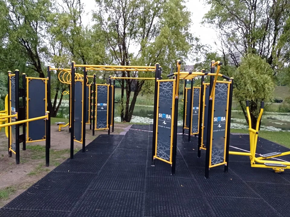 Przy Amelungu powstała nowa siłownia w plenerze