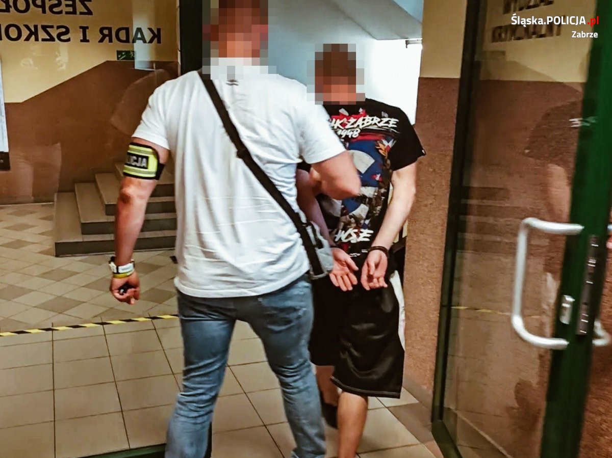 Rozbój na ulicy Jordana. Zamaskowani sprawcy ukradli kasetę z pieniędzmi