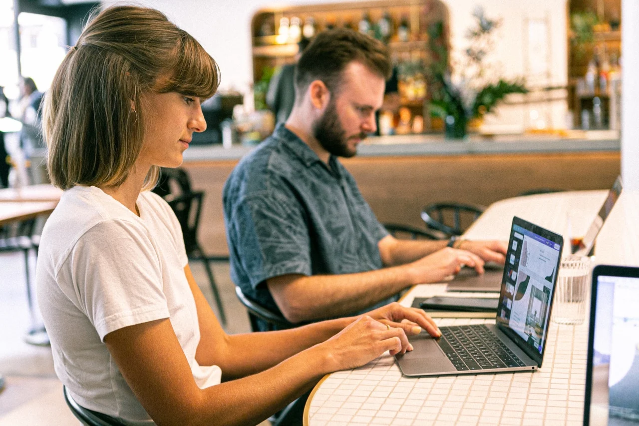 Jak wybrać skuteczny kurs języka angielskiego online?