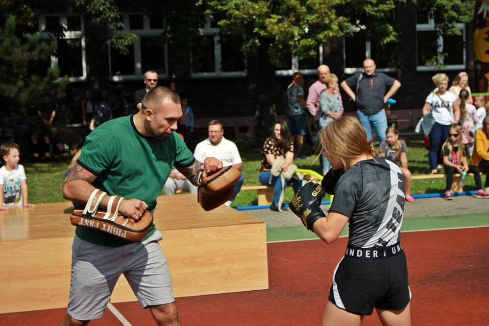 Uczniowie I LO im. Adama Mickiewicza zbierają fundusze na leczenie Elżbiety Żurek