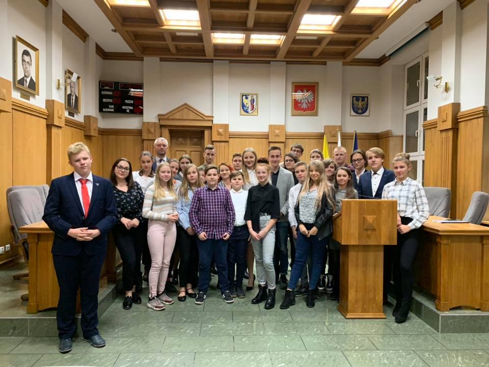 Niebawem wybory do Młodzieżowej Rady Miasta Ruda Śląska. Znamy ich termin!