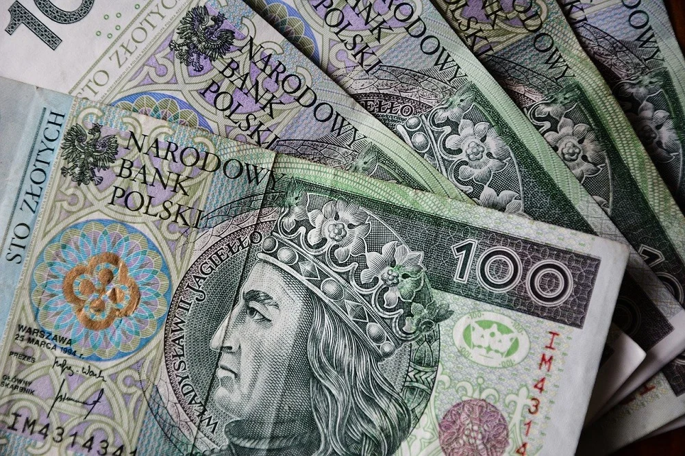 Znaleziono pieniądze w kwocie do 500 złotych. Czekają na właściciela