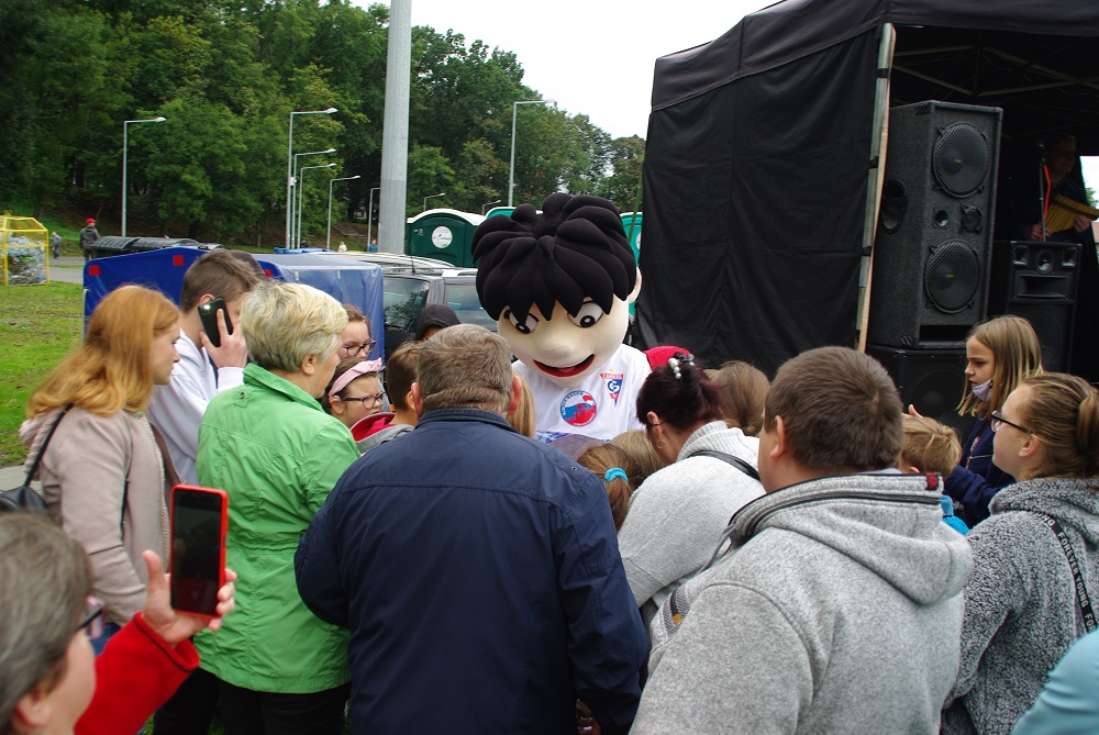 Pożegnanie lata, czyli Rodzinny Festyn na Burloch Arenie za nami 17