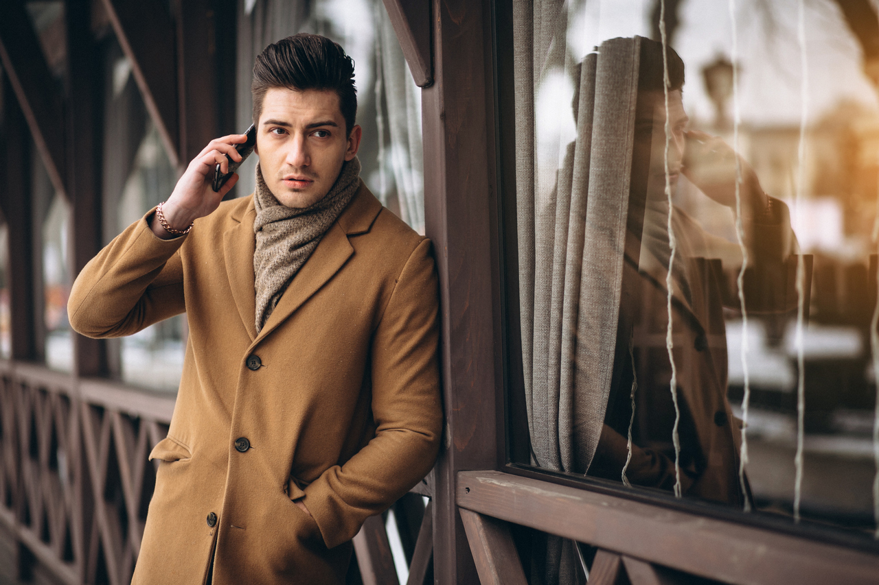 Eleganckie kurtki zimowe dla modnych mężczyzn - wskazówki stylistów