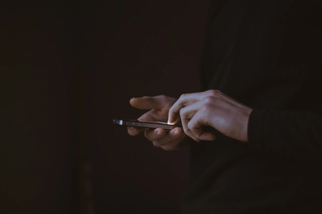 Spoofing - nowa metoda wyłudzania danych wrażliwych lub pieniędzy