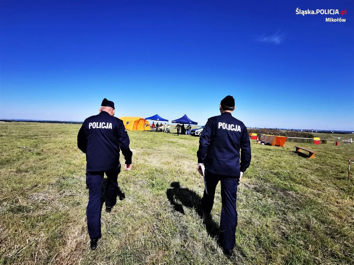 Z policyjną profilaktyką 389 metrów nad poziomem morza