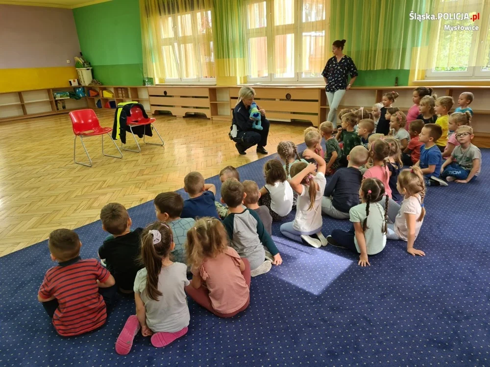 Policjanci odwiedzili przedszkolaków