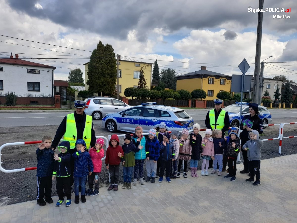 Roadpol Safety Days 2021. Zamiast mandatu dziecięcy rysunek [Fotorelacja]