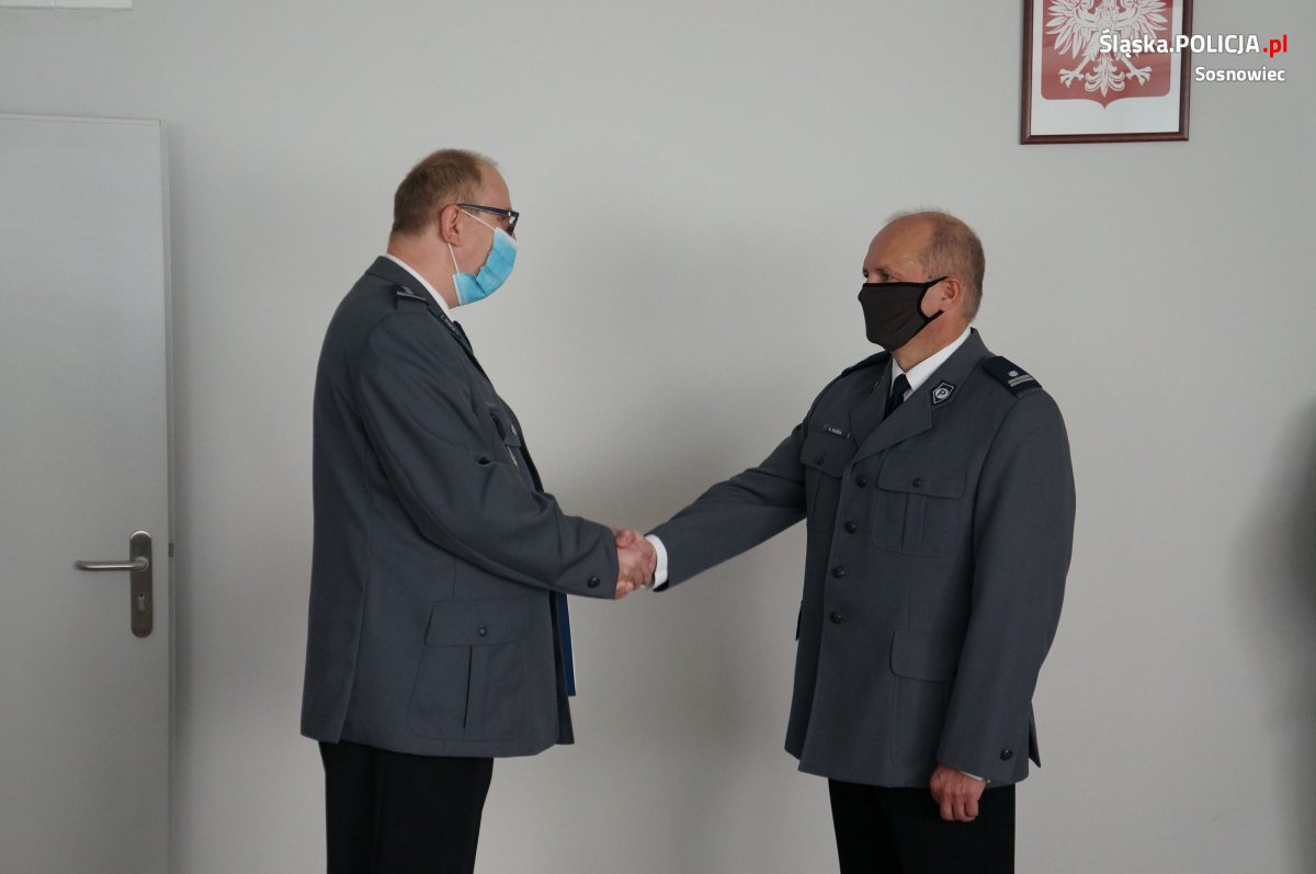 Uroczyste pożegnanie z mundurem po 30 latach służby