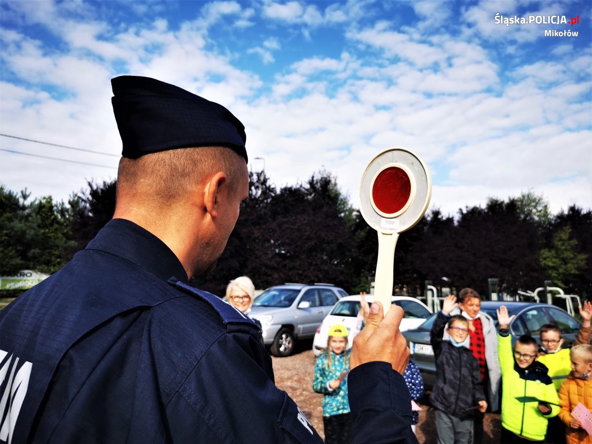 Roadpol Safety Days 2021. Zamiast mandatu dziecięcy rysunek [Fotorelacja]