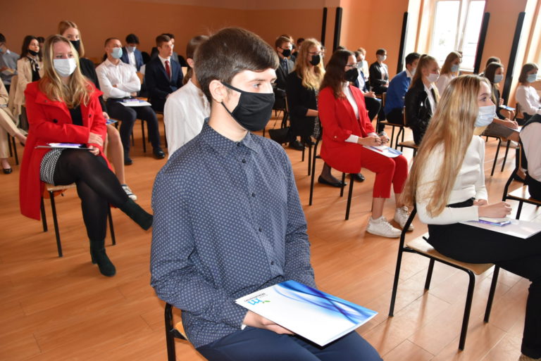 Stypendia dla mikołowskich licealistów 10