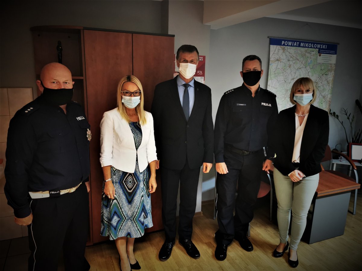 Do mikołowskiej komendy trafił ogólnodostępny alkomat