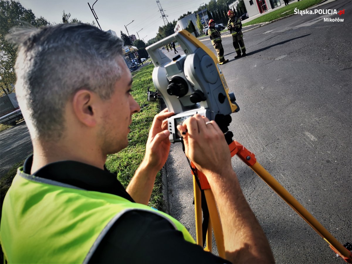 Ciężarówka potrąciła rowerzystę. Nieprzytomny 64-latek trafił do szpitala! 4