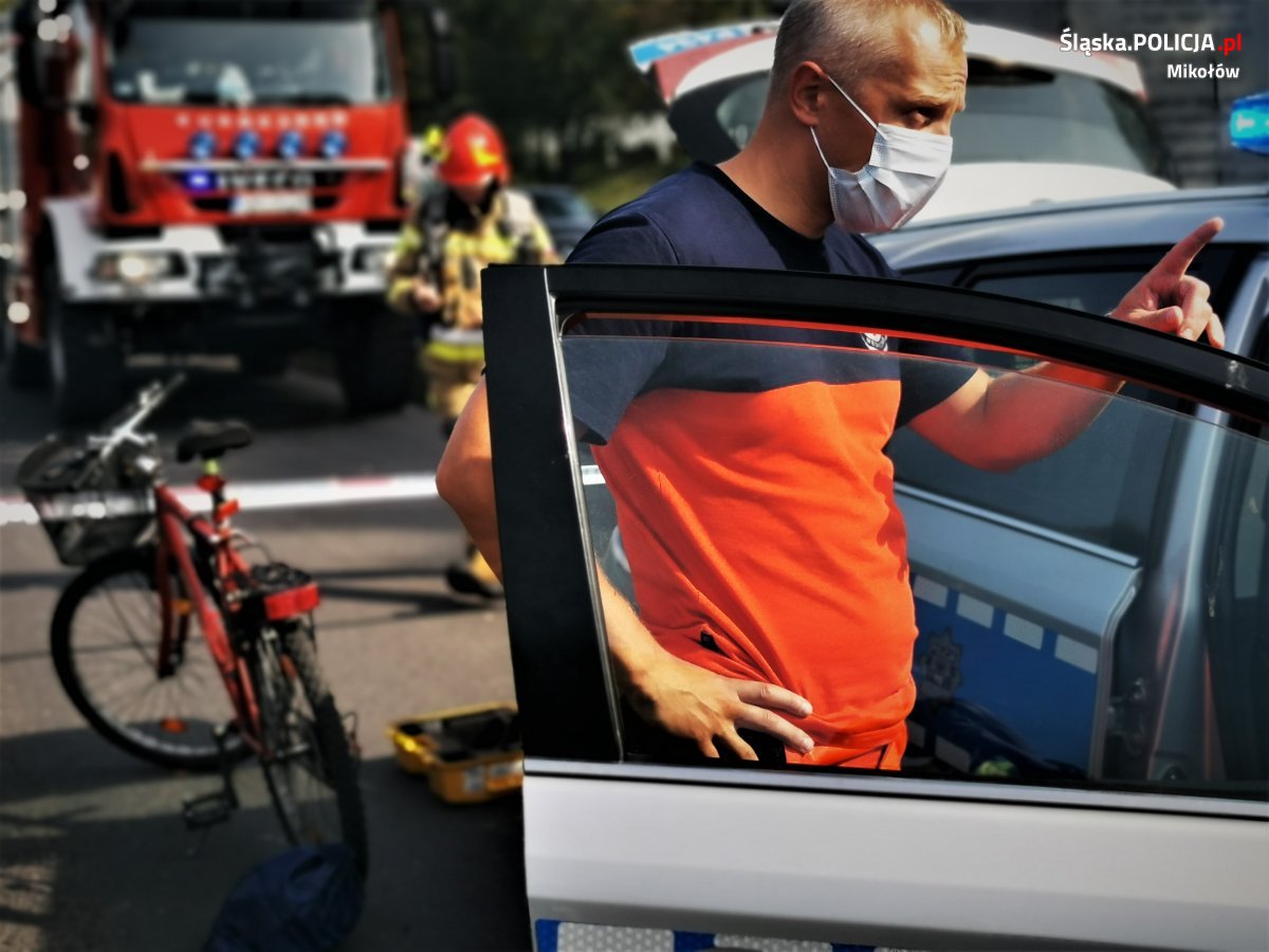 Ciężarówka potrąciła rowerzystę. Nieprzytomny 64-latek trafił do szpitala! 12