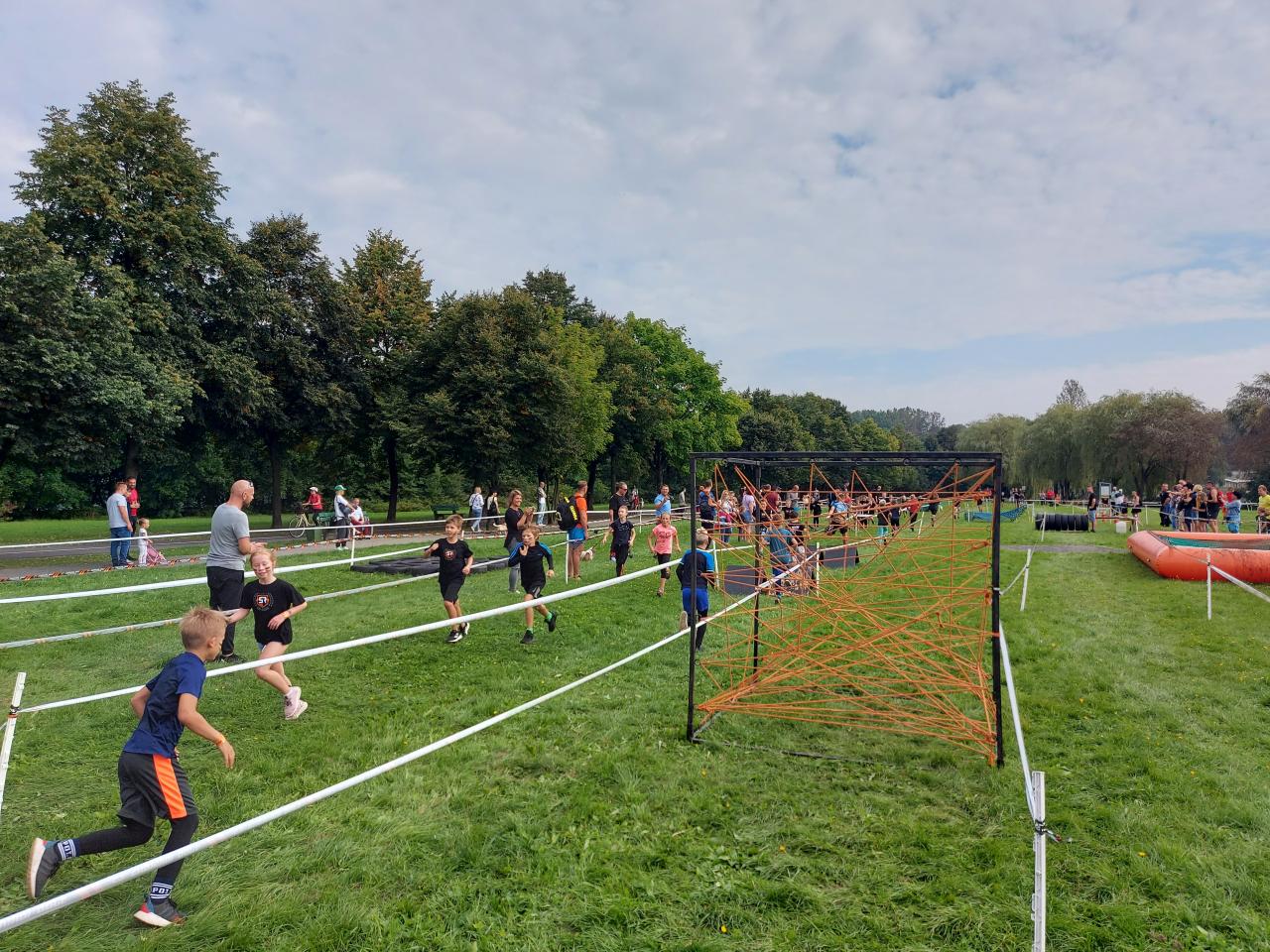 Survivalowy bieg z przeszkodami dla dzieci już za nami. Zobacz fotorelację! 20