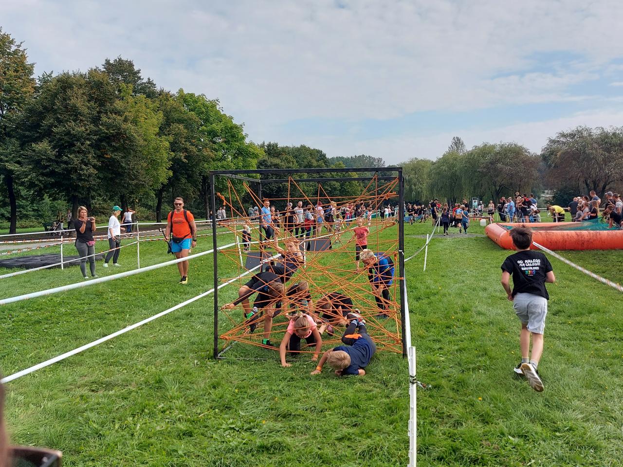 Survivalowy bieg z przeszkodami dla dzieci już za nami. Zobacz fotorelację! 29