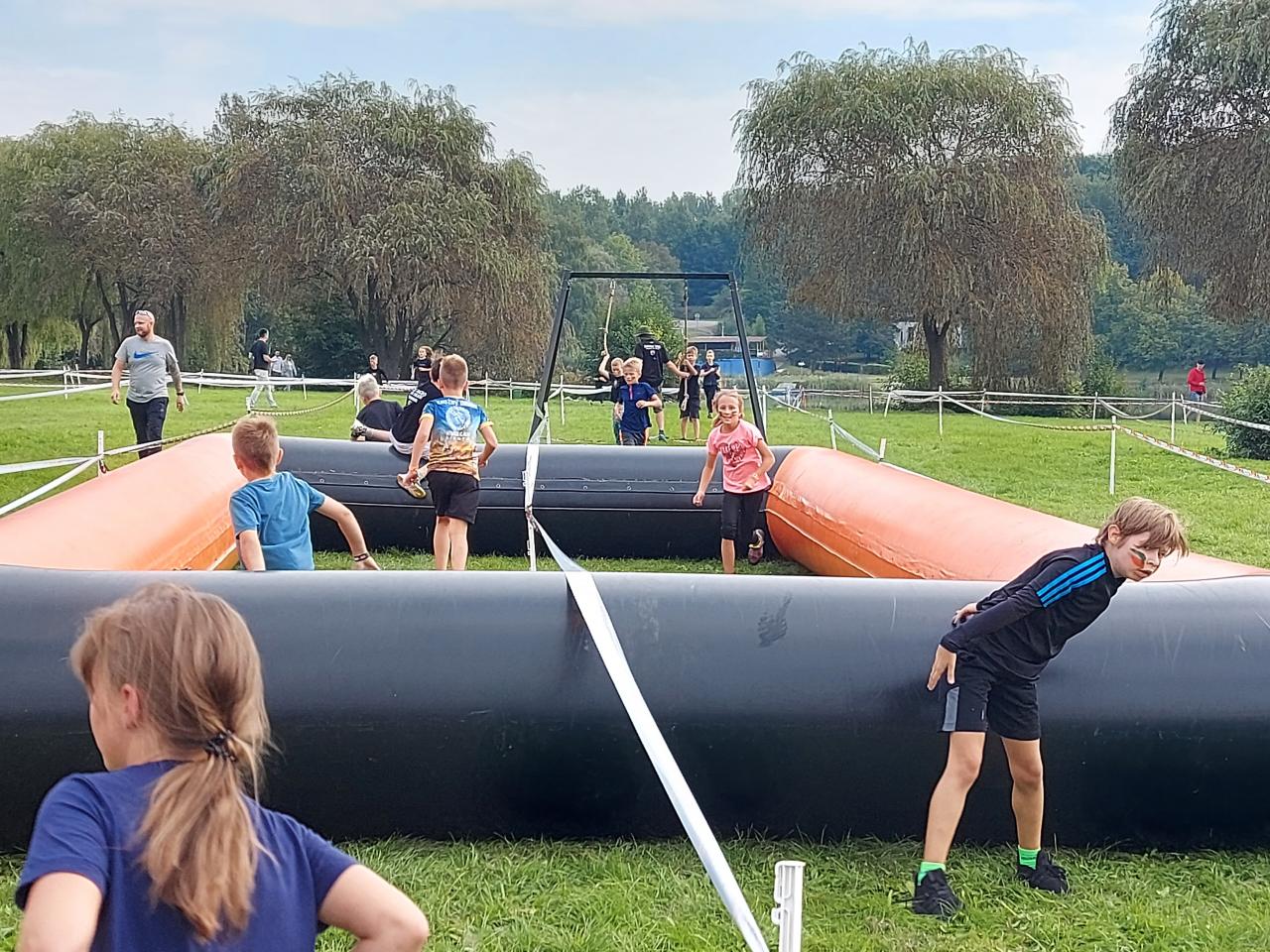 Survivalowy bieg z przeszkodami dla dzieci już za nami. Zobacz fotorelację! 34