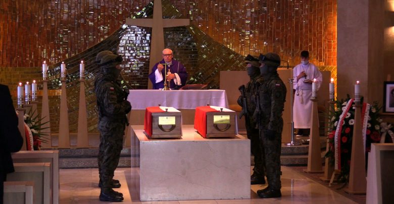 Pochowani po blisko 75 latach. Pogrzeb żołnierzy podziemia niepodległościowego