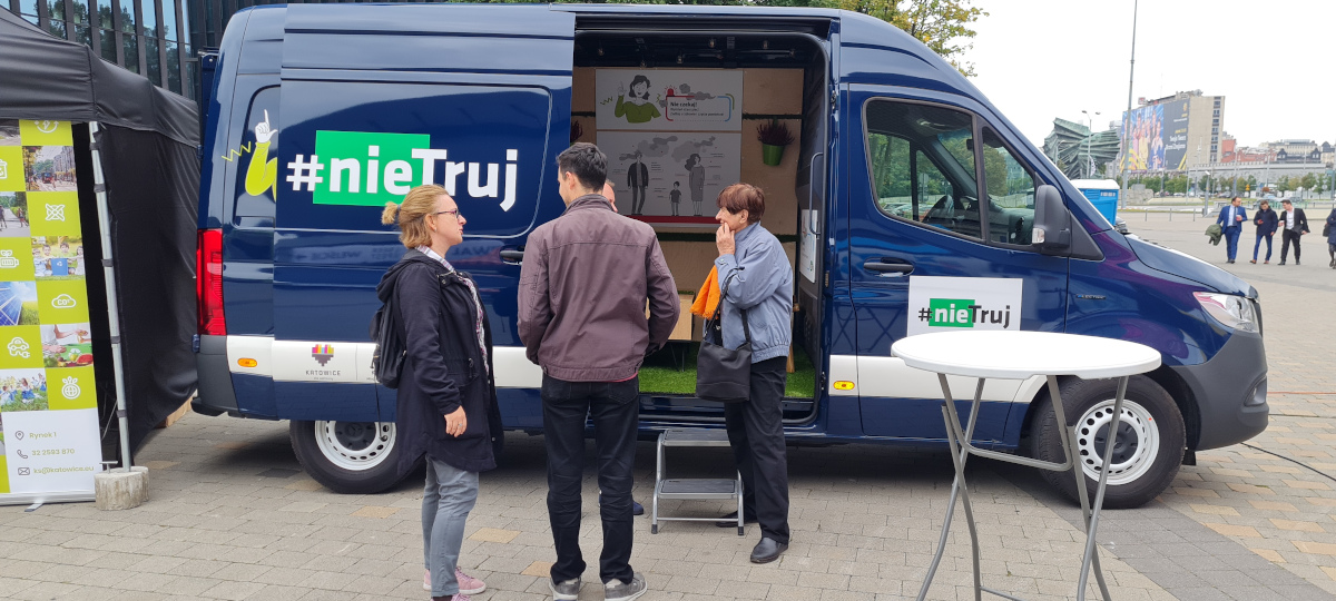 Smogobus znów wyjechał na ulice Katowic