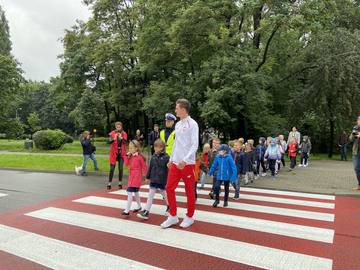 W SP nr 5 w Chorzowie gościem specjalnym inauguracji roku szkolnego był Dawid Tomala!