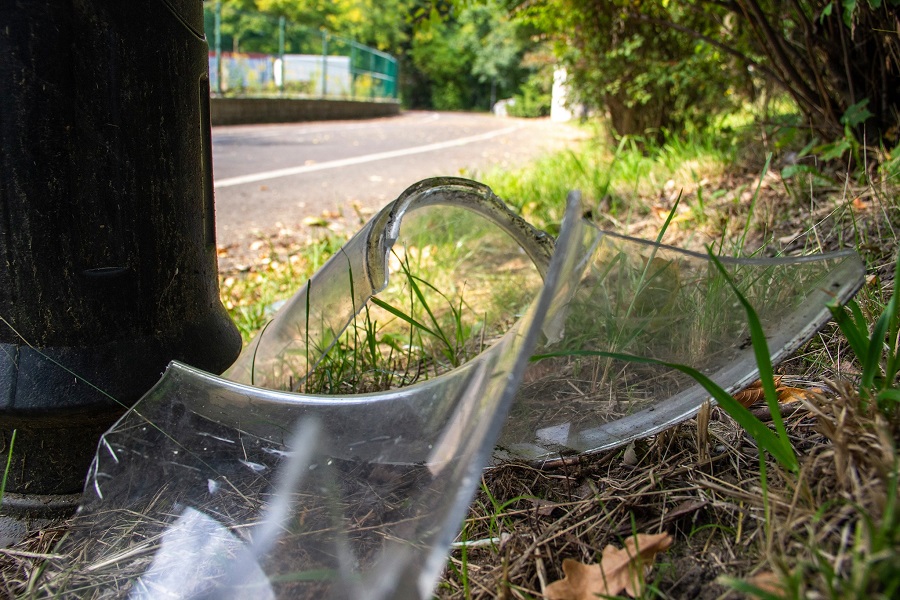 Park Śląski: Wandale zniszczyli 9 latarni przy Alei Fali
