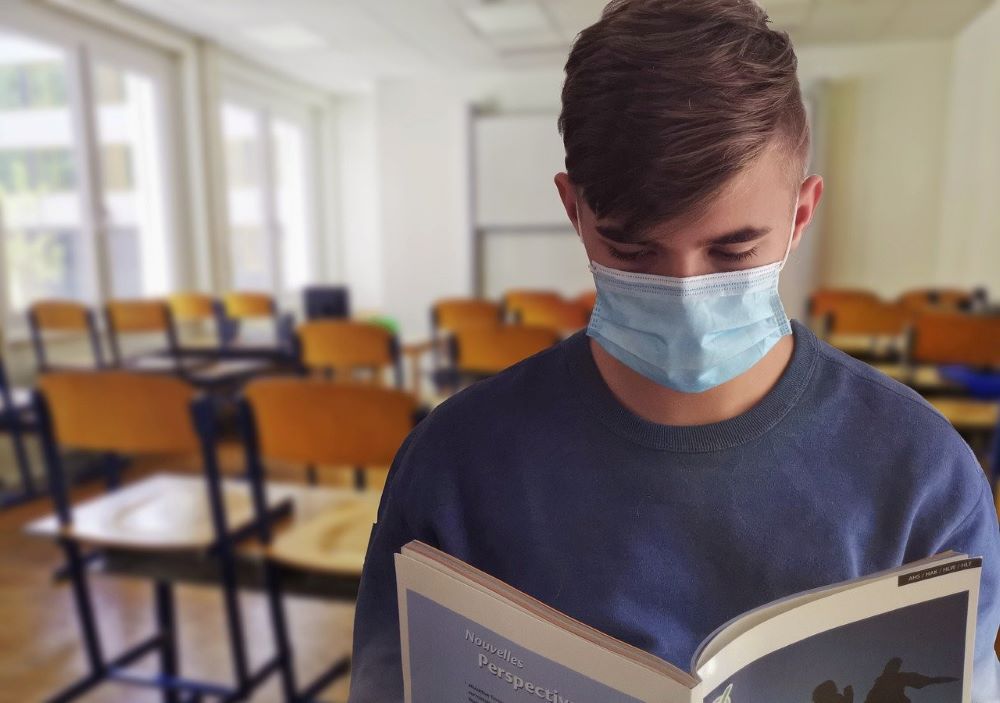 Maseczki obowiązkowe nawet podczas lekcji! Rodzice uczniów I LO interweniują