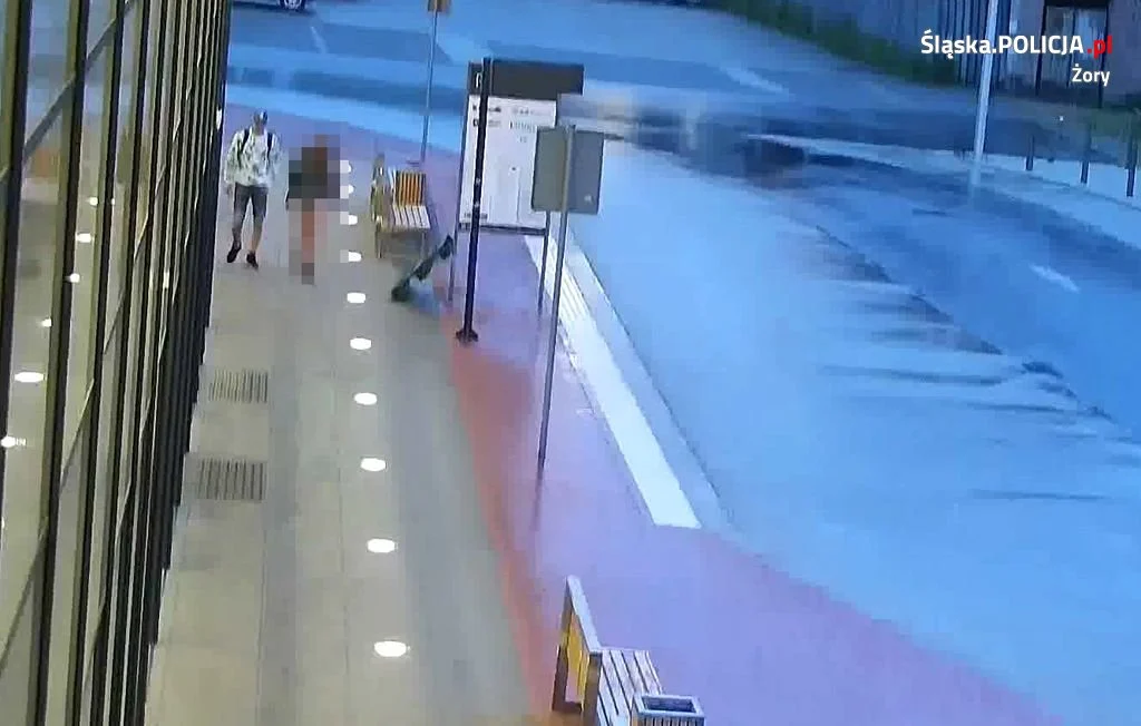 Pobił 25-latka w okolicy Centrum Przesiadkowego w Żorach. Policja ustala jego tożsamość