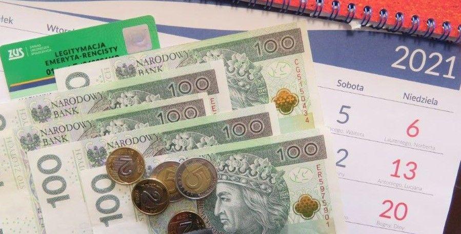 Wypłata czternastej emerytury z urzędu, bez składania wniosku