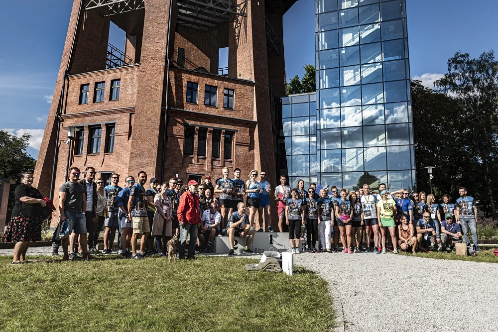 Ponad stu uczestników i 130 stopni do pokonania. Podsumowanie biegu "Ciśniemy na wieżę"