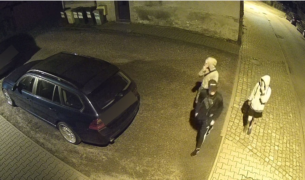 Ukradli rower na ulicy Limanowskiego. Rozpoznajesz ich? [WIDEO]