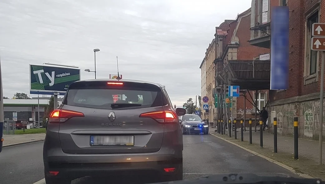 38-letni motorowerzysta w szpitalu. Wypadek na skrzyżowaniu ul. Jagiellońskiej i Miarki!