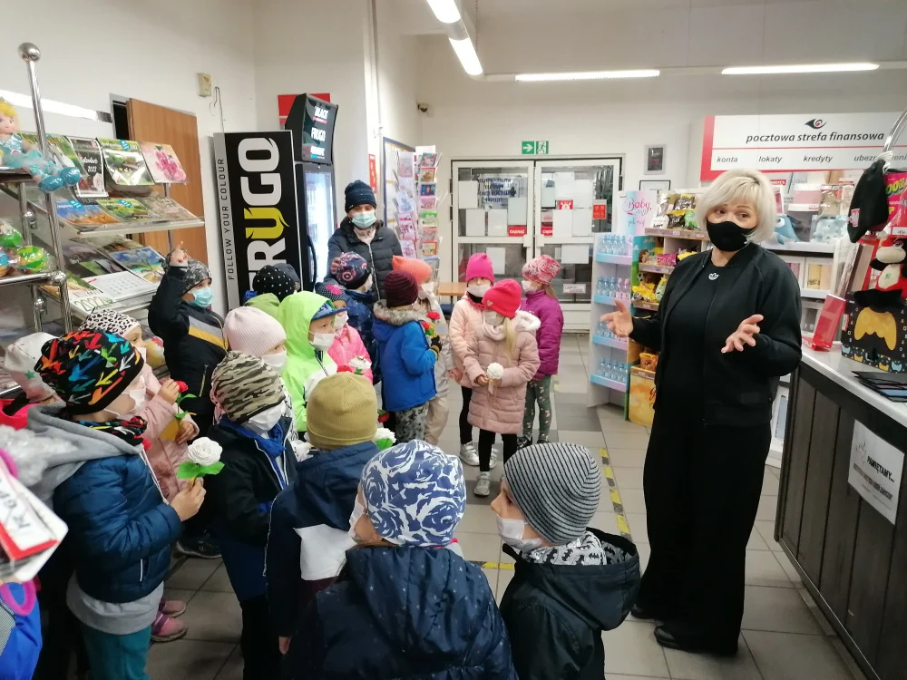 Przedszkolaki obchodziły Dzień Poczty Polskiej i Listonosza