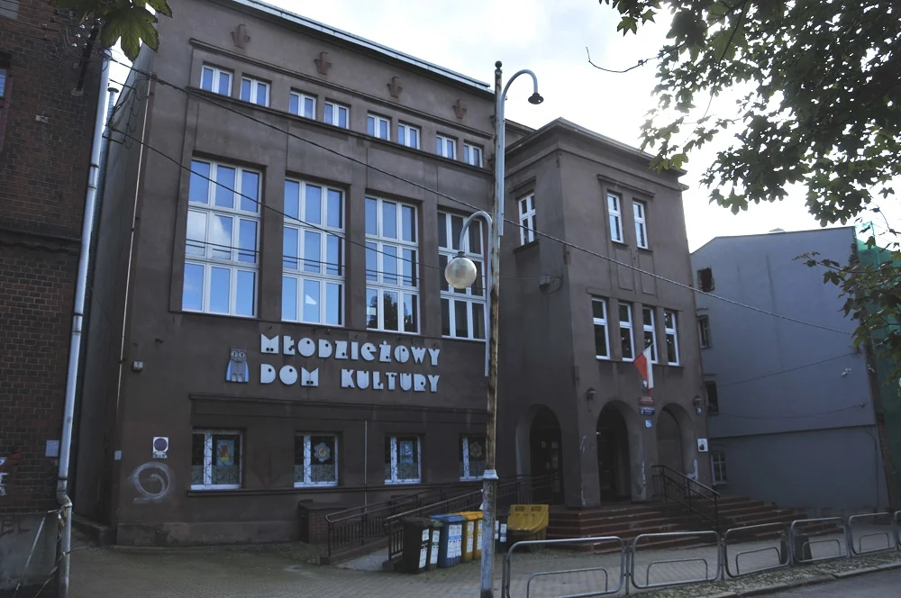 Koncert charytatywny w Młodzieżowym Domu Kultury na rzecz Elżbiety Żurek