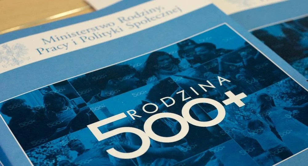 Zmiany w programie "Rodzina 500+". Prezydent Andrzej Duda podpisał ustawę