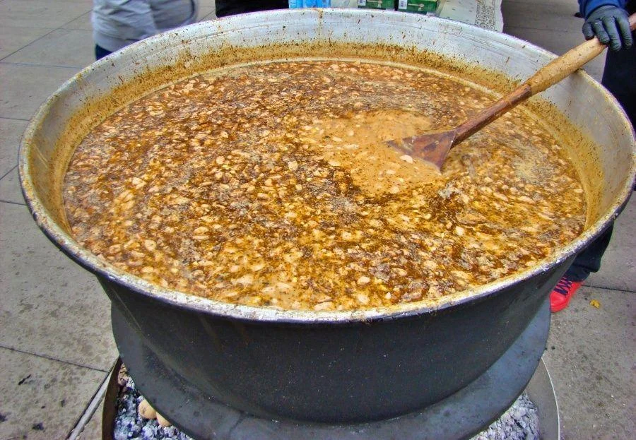 Wielkie gotowanie żuru na rynku w Rudzie Śląskiej