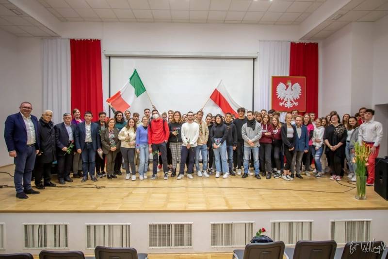 Z Cassino do Tychów