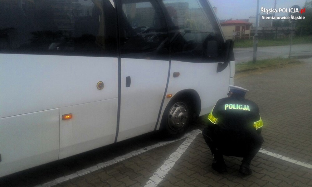 Bez uprawnień chciał zawieźć dzieci na szkolną wycieczkę