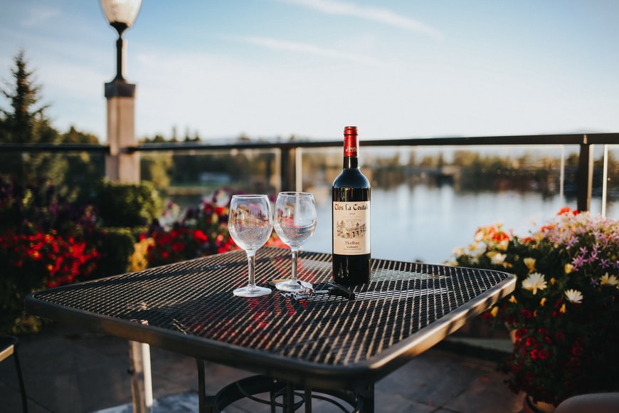 Sklep z winami Wrocław – dlaczego warto go odwiedzić?