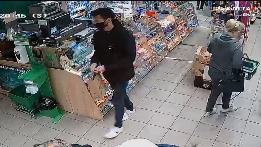 Dokonali kradzieży z włamaniem. Poznajesz ich?