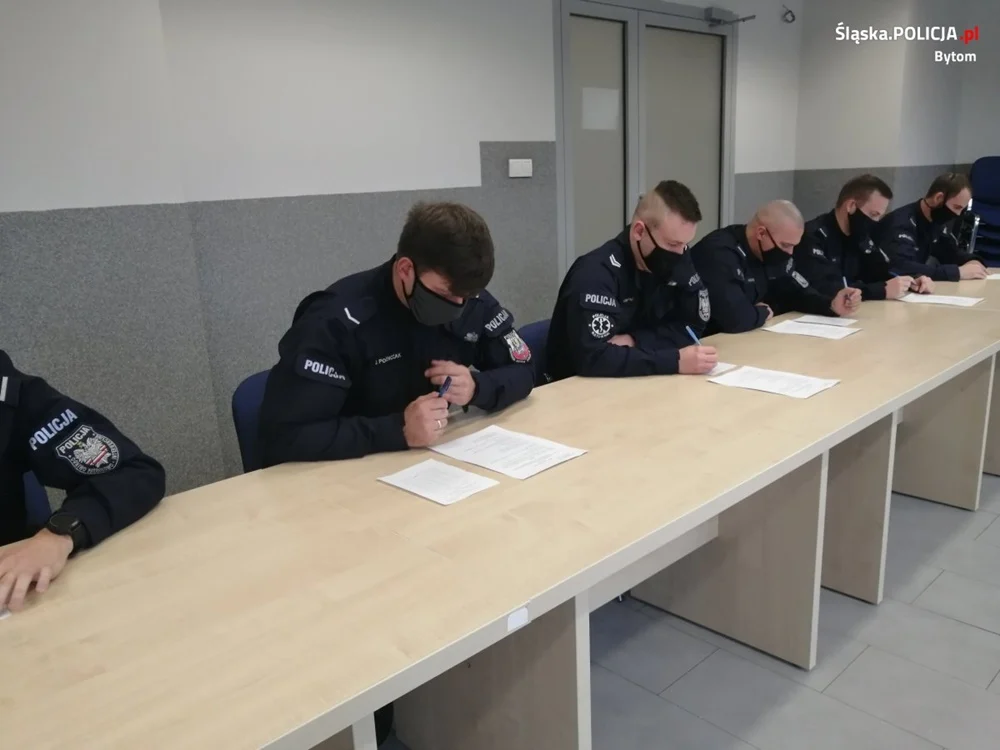Policjanci zdali egzamin, będą mogli używać paralizatorów