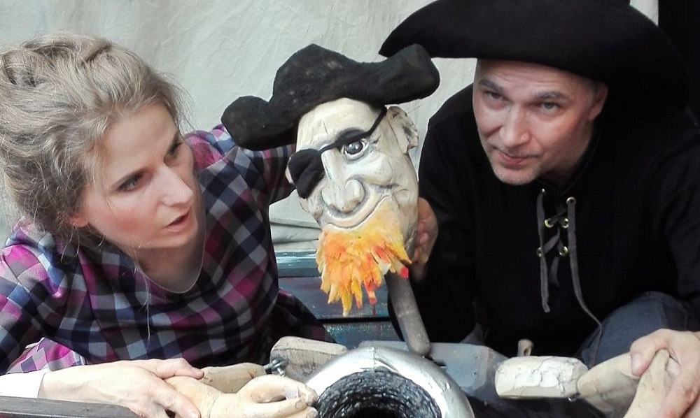 Spektakl dla najmłodszych "Zupka z blaszanego kubka"