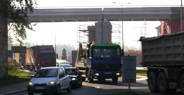 S-1 zwężona w stronę Katowic, ale na DK 86 otworzyli przejazd pod wiaduktem do Giszowca