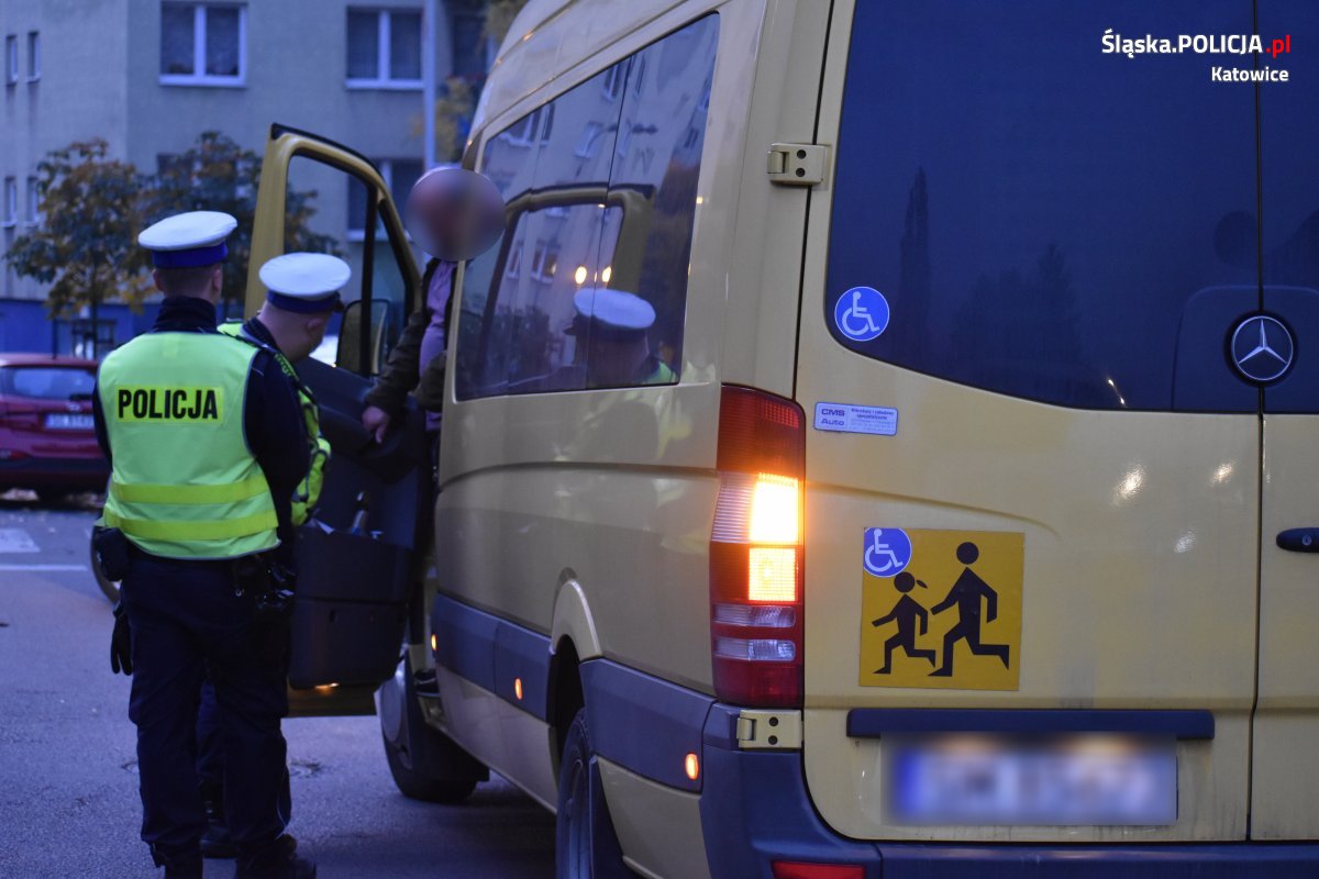 Wspólnie kontrolują busy przewożące dzieci do szkół