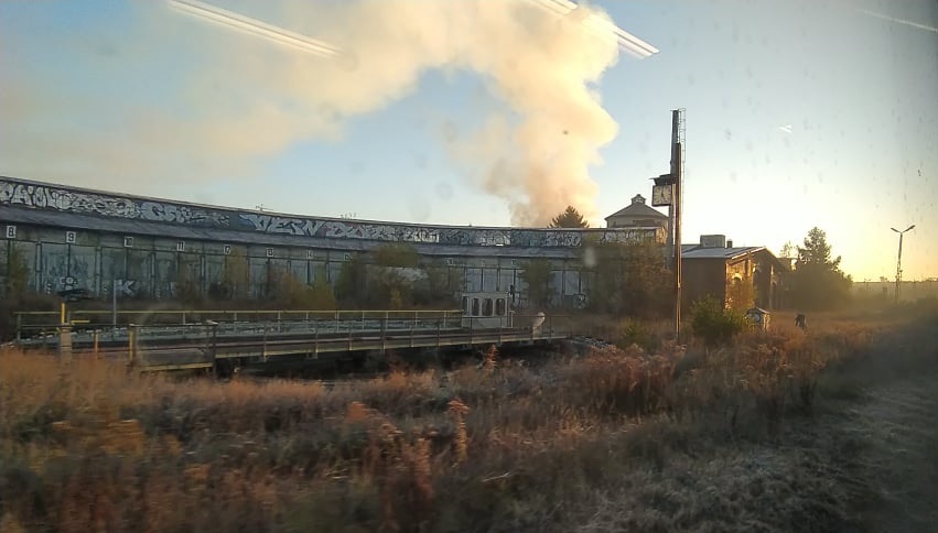 Pożar na terenie zabytkowej lokomotywowni w centrum Katowic! / fot. M. Bachusz 5