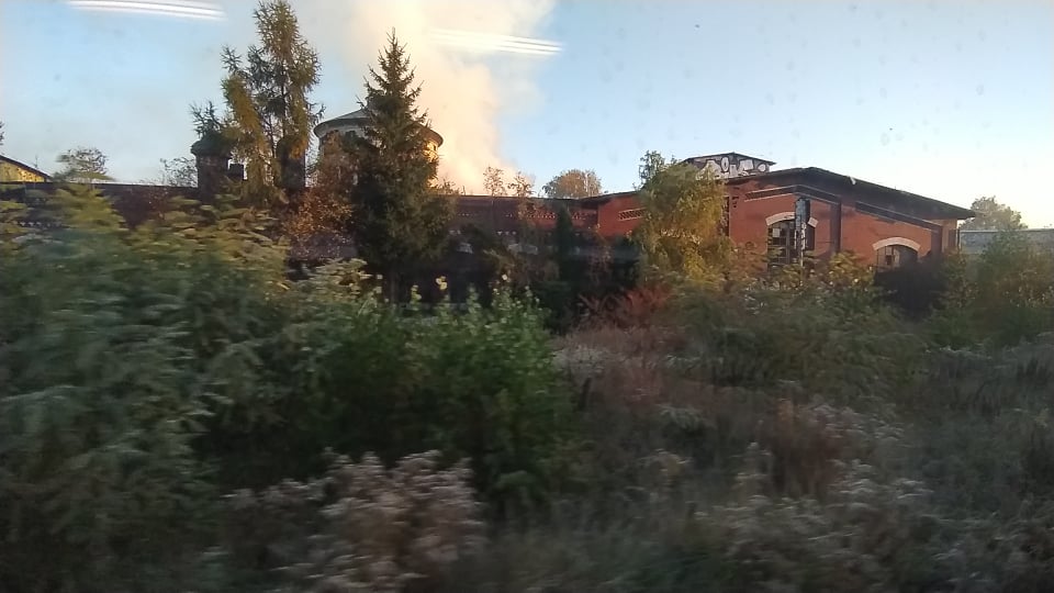 Pożar na terenie zabytkowej lokomotywowni w centrum Katowic! / fot. M. Bachusz 8