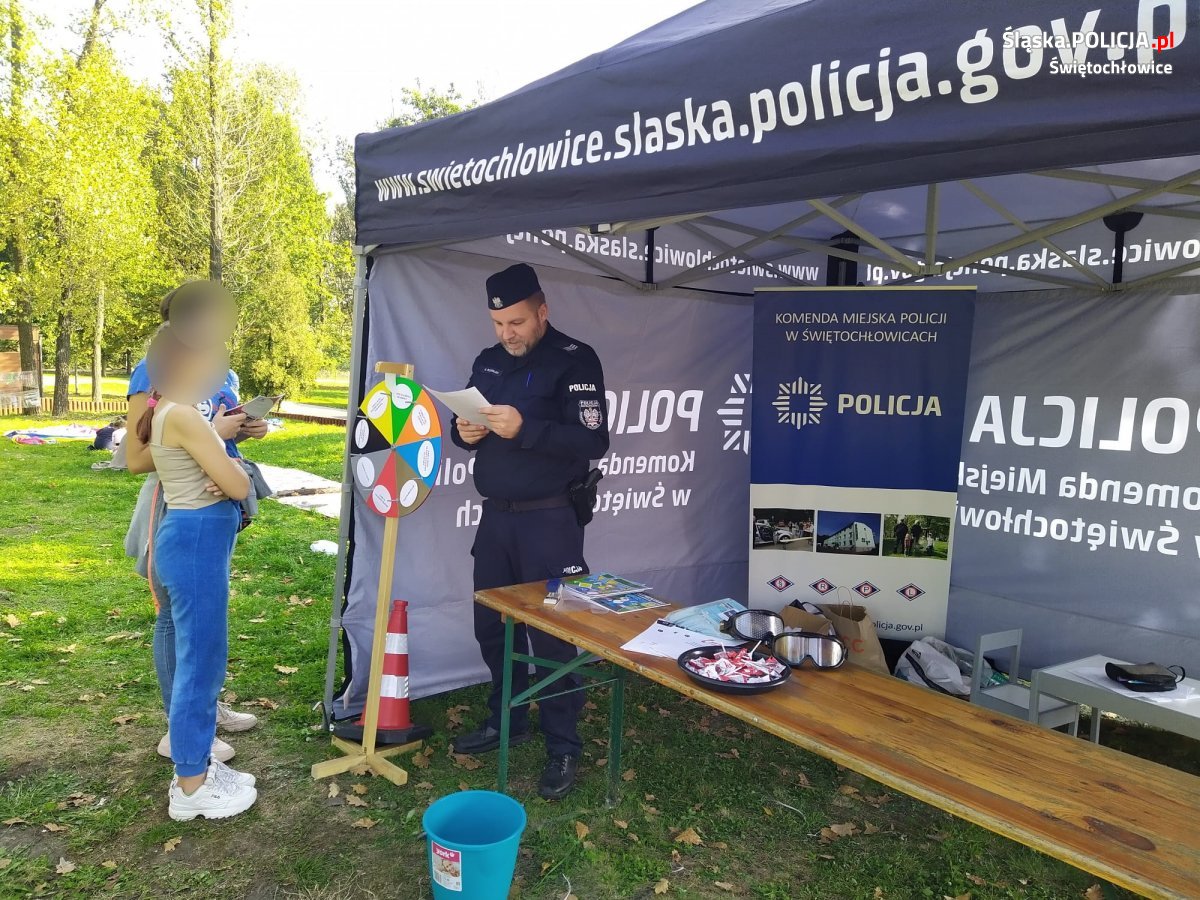 Mundurowi zachęcali do unikania przemocy podczas rodzinnego festynu