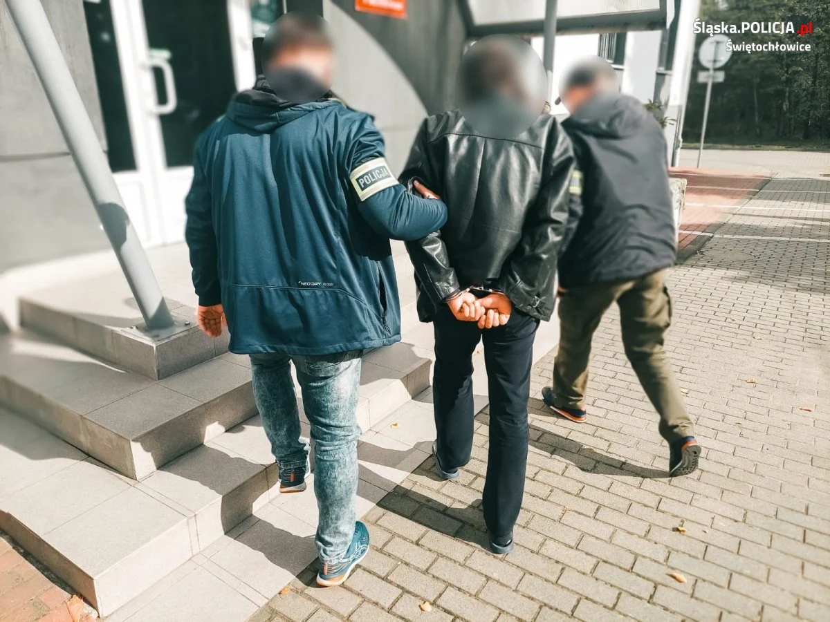 Dzielnicowi odkryli "dziuplę" ze skradzionymi rowerami