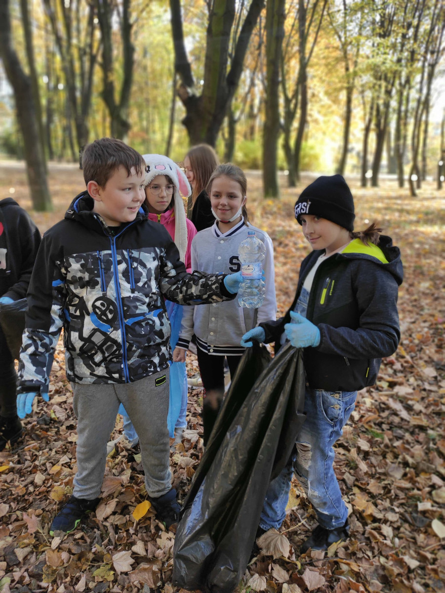 Piątoklasiści z "Trójki" w akcji Herlitz – Eko Wyzwanie
