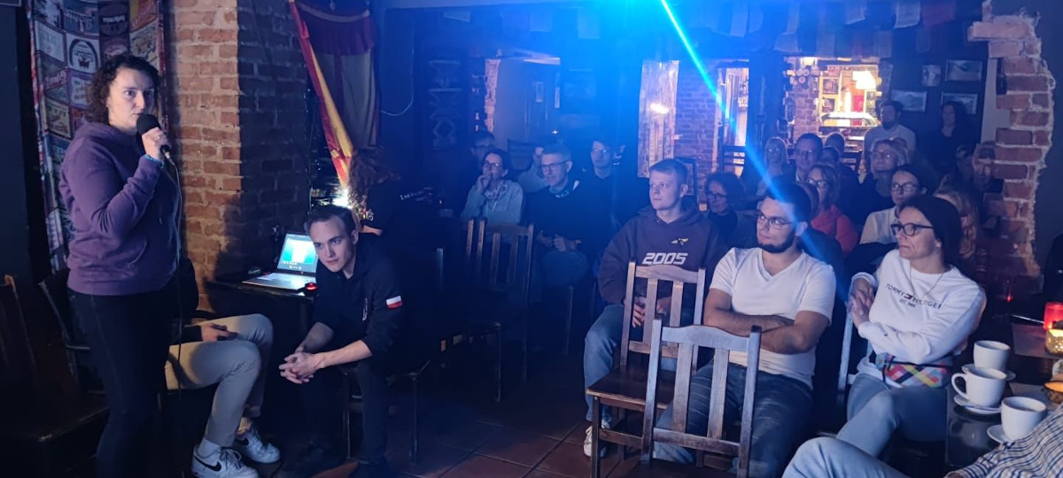 Świętochłowiccy uczniowie zaprezentowali się w Klubie Podróżników "Namaste"